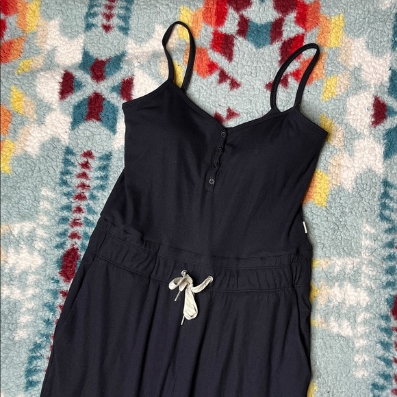 Vuori Pose Henley jumpsuit black - Picture 6 of 11